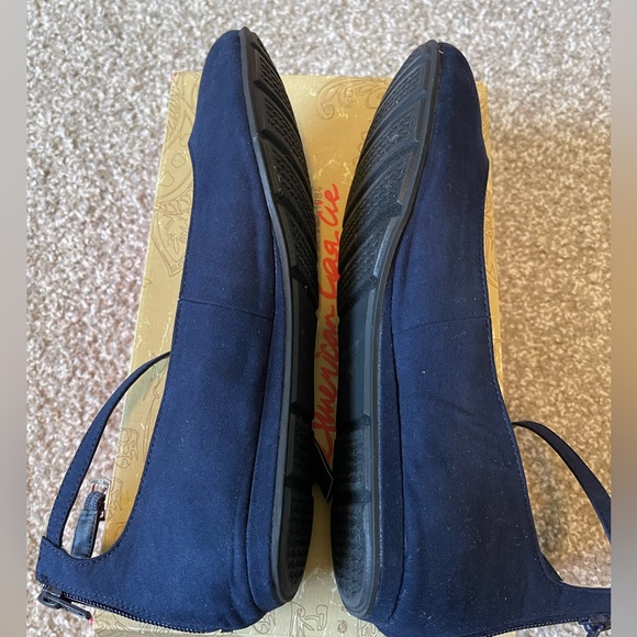 Navy Suede Flats with Ankle Strap Size 8.5! - Picture 4 of 8